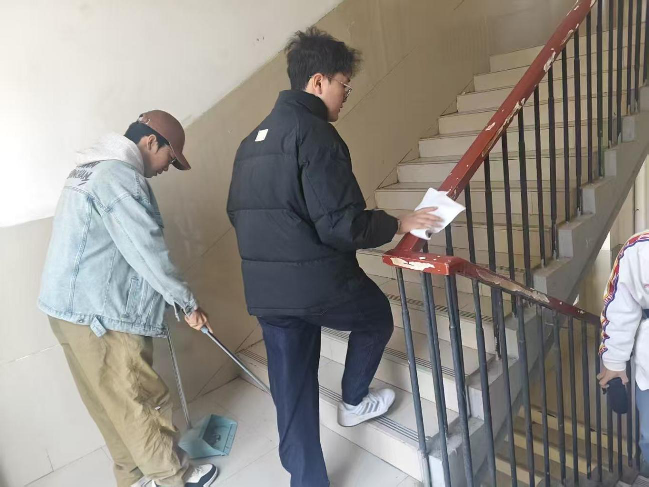 ���ֶ�������ҳ��