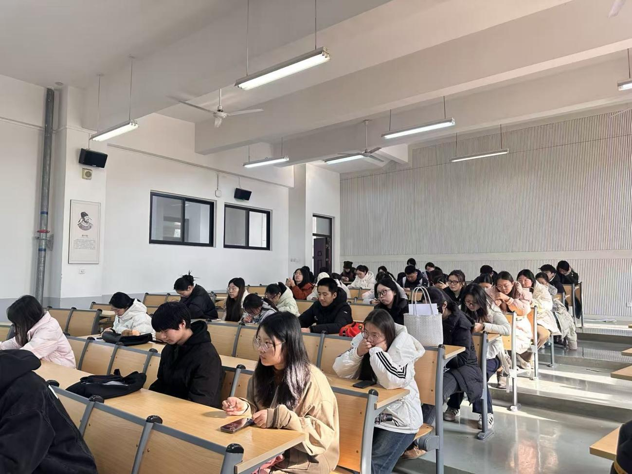 ���ֶ�������ҳ��