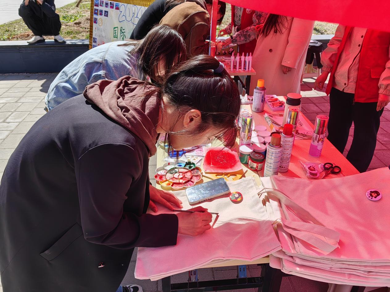 ���ֶ�������ҳ��