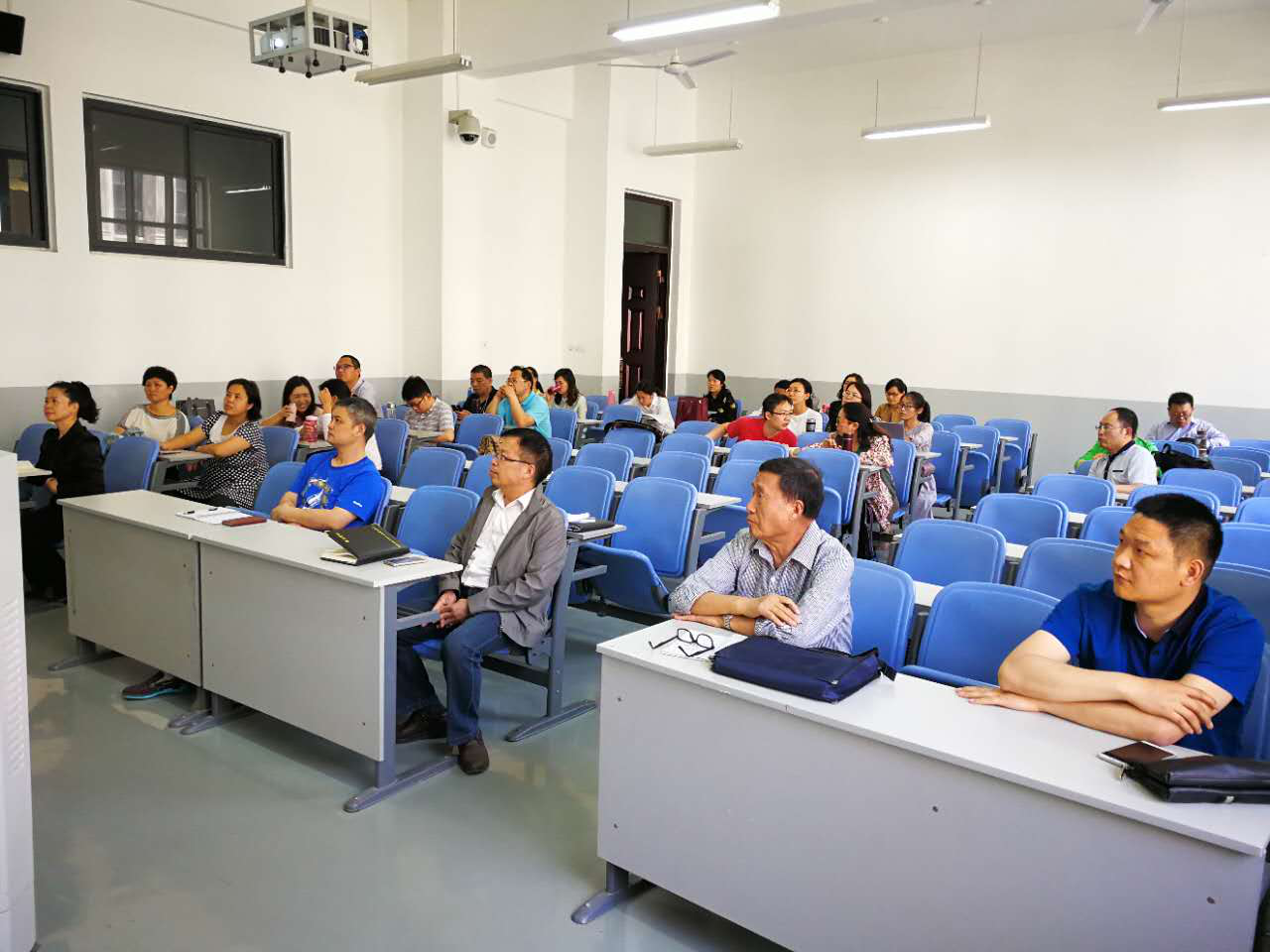 ���ֶ�������ҳ��