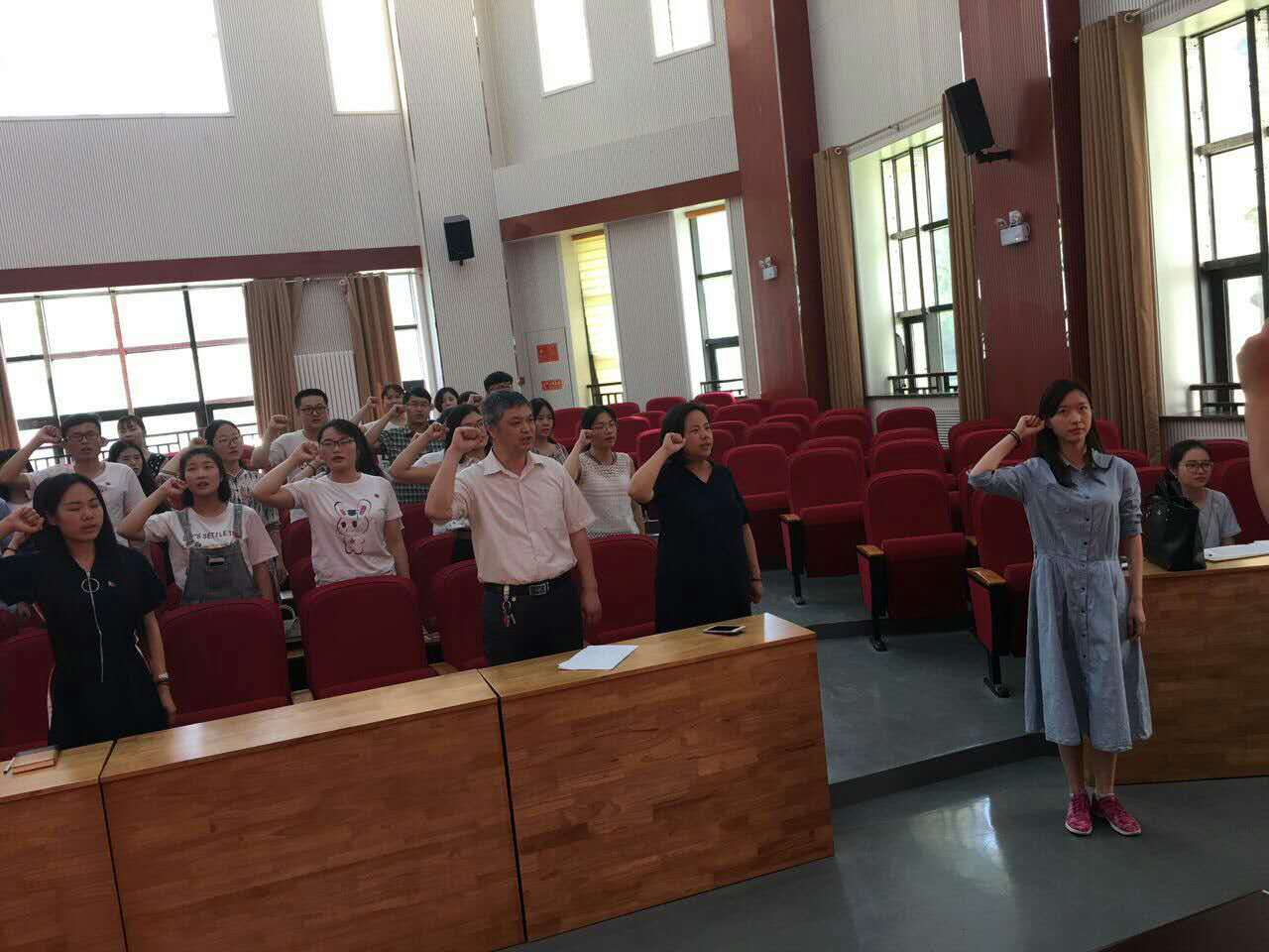 ���ֶ�������ҳ��