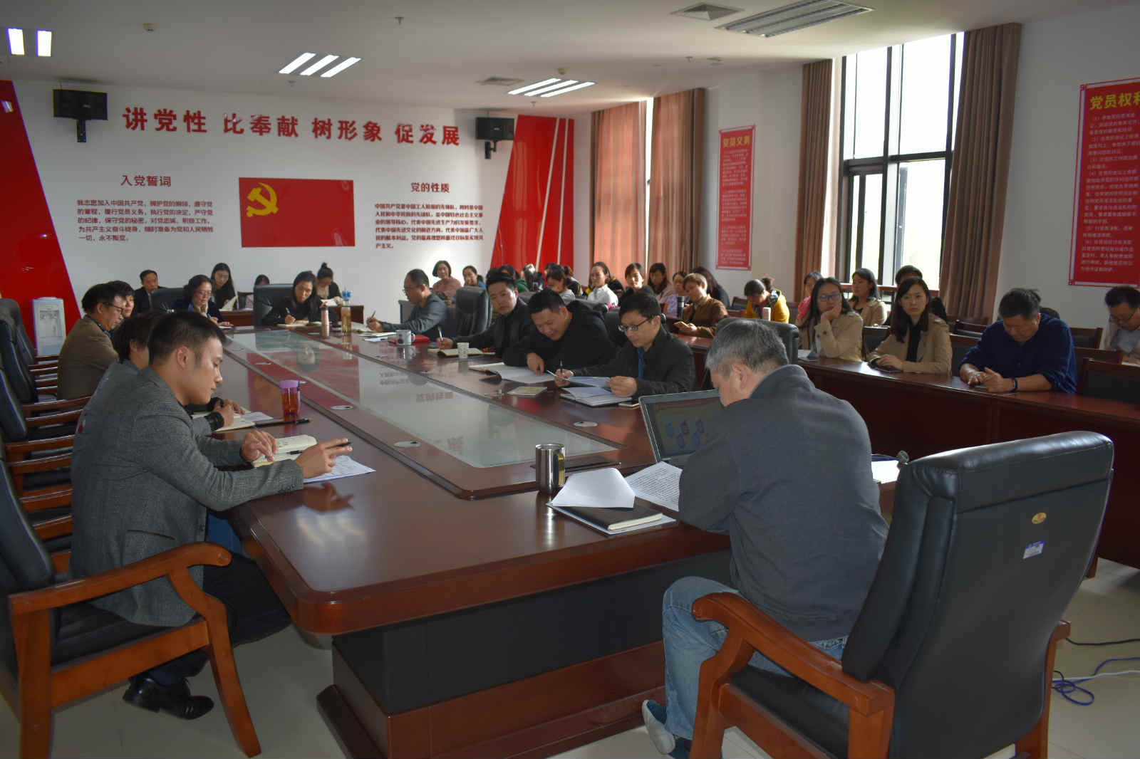 ���ֶ�������ҳ��