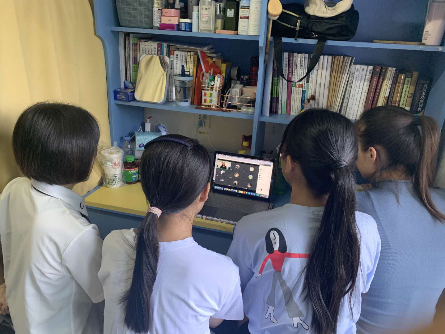 ���ֶ�������ҳ��