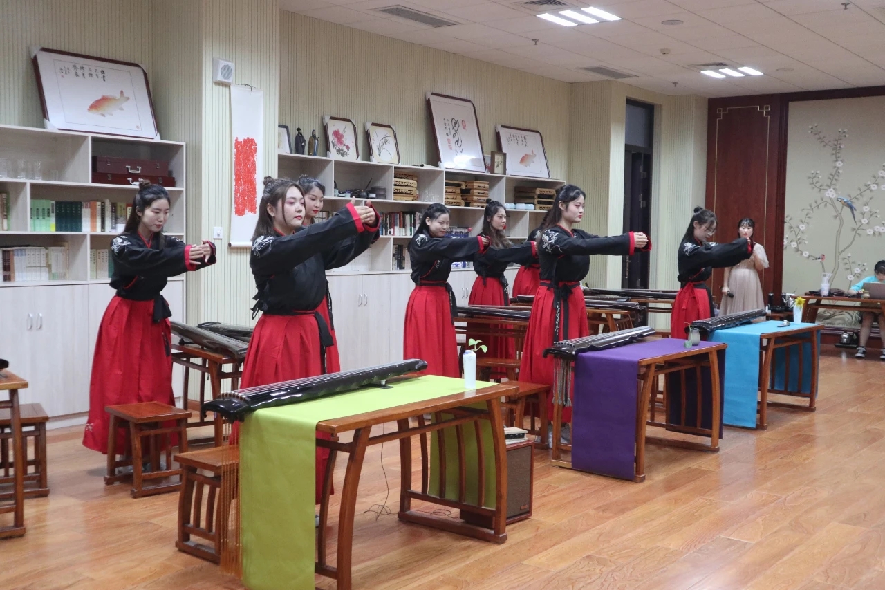 ���ֶ�������ҳ��