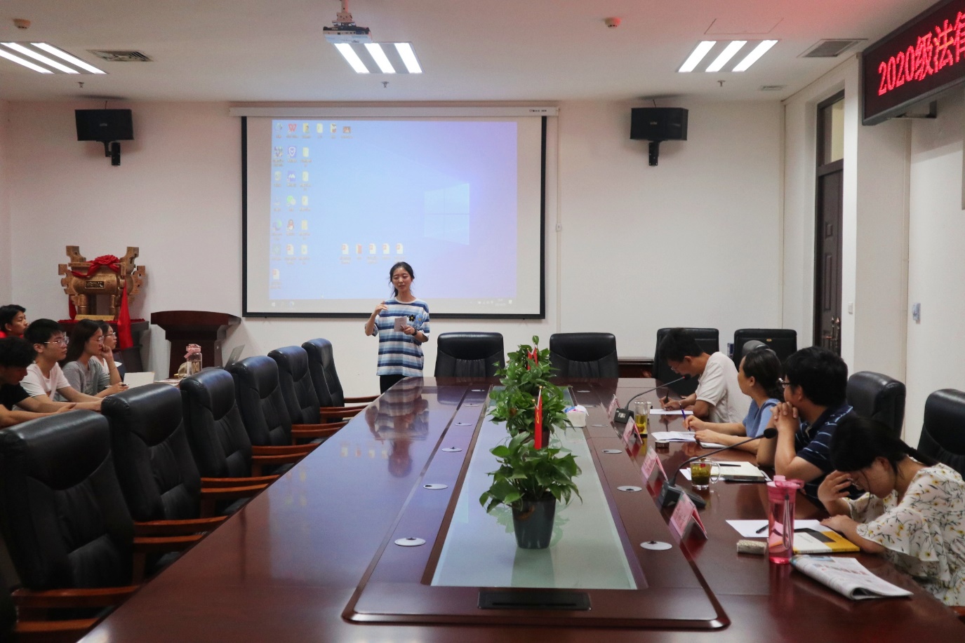 ���ֶ�������ҳ��