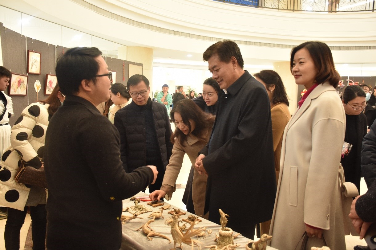 ���ֶ�������ҳ��