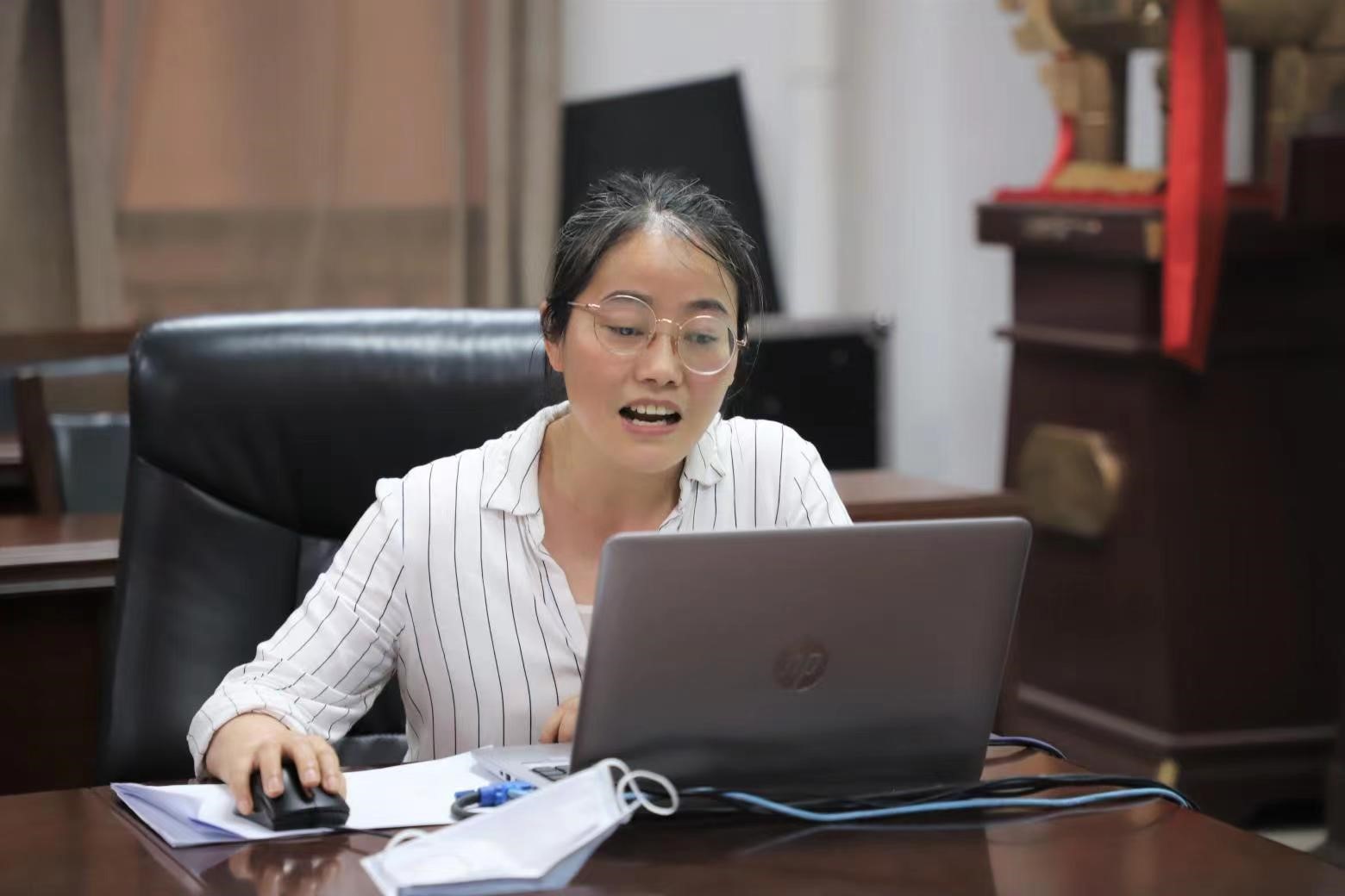 ���ֶ�������ҳ��